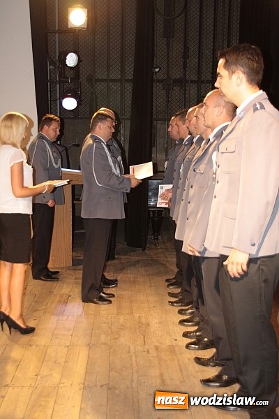 Zdjęcie w galerii na portalu naszwodzislaw.com: Święto Policji. 92 funkcjonariuszy otrzymało awanse wiadomości z regionu