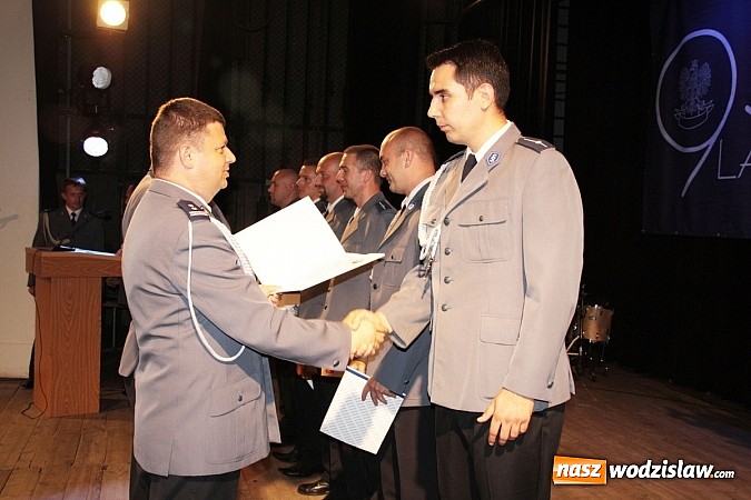 Zdjęcie w galerii na portalu naszwodzislaw.com: Święto Policji. 92 funkcjonariuszy otrzymało awanse wiadomości z regionu