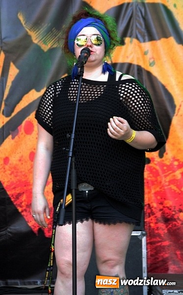 Zdjęcie w galerii na portalu naszwodzislaw.com: Wodzisław Śląski: Najcieplejsze Miejsce Na Ziemi! Kamil Bednarek na finał festiwalu reggae wiadomości z regionu