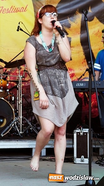 Zdjęcie w galerii na portalu naszwodzislaw.com: Wodzisław Śląski: Najcieplejsze Miejsce Na Ziemi! Kamil Bednarek na finał festiwalu reggae wiadomości z regionu