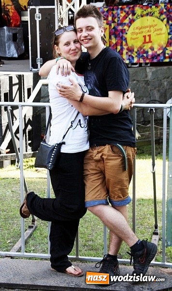 Zdjęcie w galerii na portalu naszwodzislaw.com: Wodzisław Śląski: Najcieplejsze Miejsce Na Ziemi! Kamil Bednarek na finał festiwalu reggae wiadomości z regionu