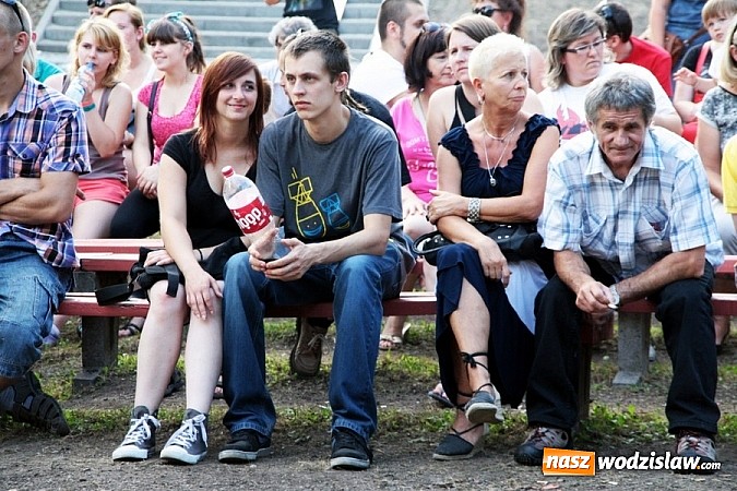 Zdjęcie w galerii na portalu naszwodzislaw.com: Wodzisław Śląski: Najcieplejsze Miejsce Na Ziemi! Kamil Bednarek na finał festiwalu reggae wiadomości z regionu
