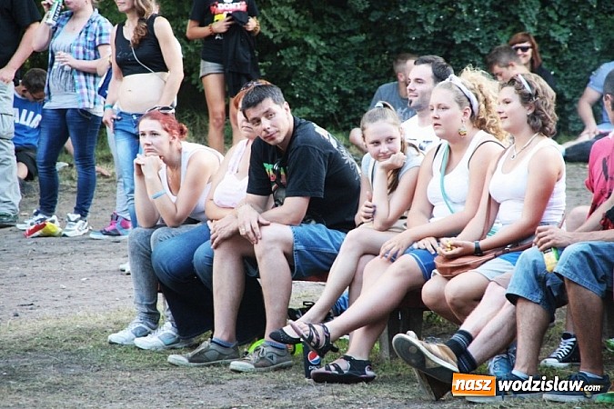 Zdjęcie w galerii na portalu naszwodzislaw.com: Wodzisław Śląski: Najcieplejsze Miejsce Na Ziemi! Kamil Bednarek na finał festiwalu reggae wiadomości z regionu