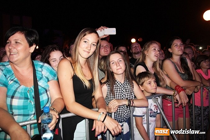 Zdjęcie w galerii na portalu naszwodzislaw.com: Wodzisław Śląski: Najcieplejsze Miejsce Na Ziemi! Kamil Bednarek na finał festiwalu reggae wiadomości z regionu