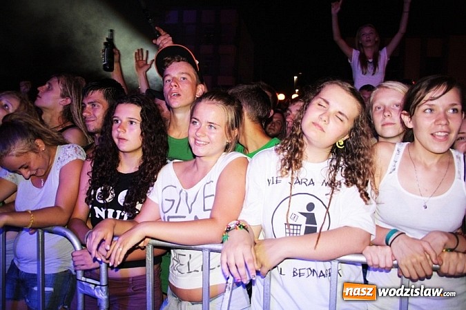 Zdjęcie w galerii na portalu naszwodzislaw.com: Wodzisław Śląski: Najcieplejsze Miejsce Na Ziemi! Kamil Bednarek na finał festiwalu reggae wiadomości z regionu