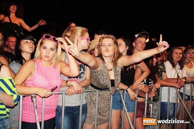 Zdjęcie w galerii na portalu naszwodzislaw.com: Wodzisław Śląski: Najcieplejsze Miejsce Na Ziemi! Kamil Bednarek na finał festiwalu reggae wiadomości z regionu