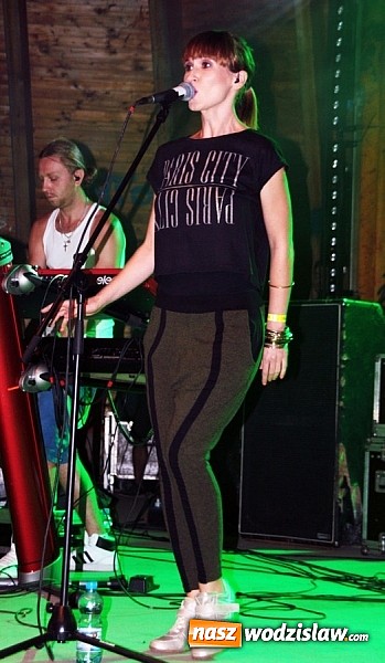 Zdjęcie w galerii na portalu naszwodzislaw.com: Wodzisław Śląski: Najcieplejsze Miejsce Na Ziemi! Kamil Bednarek na finał festiwalu reggae wiadomości z regionu