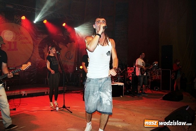 Zdjęcie w galerii na portalu naszwodzislaw.com: Wodzisław Śląski: Najcieplejsze Miejsce Na Ziemi! Kamil Bednarek na finał festiwalu reggae wiadomości z regionu