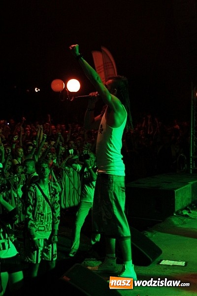 Zdjęcie w galerii na portalu naszwodzislaw.com: Wodzisław Śląski: Najcieplejsze Miejsce Na Ziemi! Kamil Bednarek na finał festiwalu reggae wiadomości z regionu