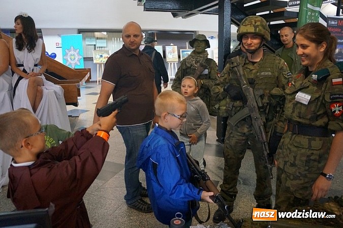 Zdjęcie w galerii na portalu naszwodzislaw.com: Wodzisławscy policjanci w katowickim spodku wiadomości z regionu