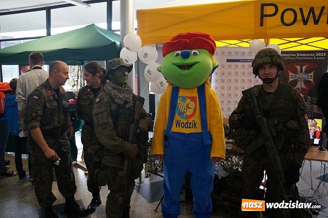 Zdjęcie w galerii na portalu naszwodzislaw.com: Wodzisławscy policjanci w katowickim spodku wiadomości z regionu