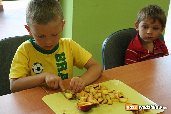 Zdjęcie w galerii na portalu naszwodzislaw.com: Warsztaty kulinarne w Świetlicy Wiejskiej w Osinach wiadomości z regionu
