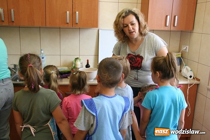 Zdjęcie w galerii na portalu naszwodzislaw.com: Warsztaty kulinarne w Świetlicy Wiejskiej w Osinach wiadomości z regionu