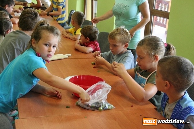 Zdjęcie w galerii na portalu naszwodzislaw.com: Warsztaty kulinarne w Świetlicy Wiejskiej w Osinach wiadomości z regionu