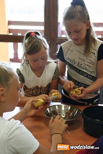 Zdjęcie w galerii na portalu naszwodzislaw.com: Warsztaty kulinarne w Świetlicy Wiejskiej w Osinach wiadomości z regionu