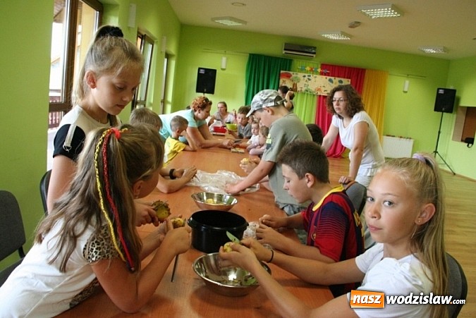 Zdjęcie w galerii na portalu naszwodzislaw.com: Warsztaty kulinarne w Świetlicy Wiejskiej w Osinach wiadomości z regionu