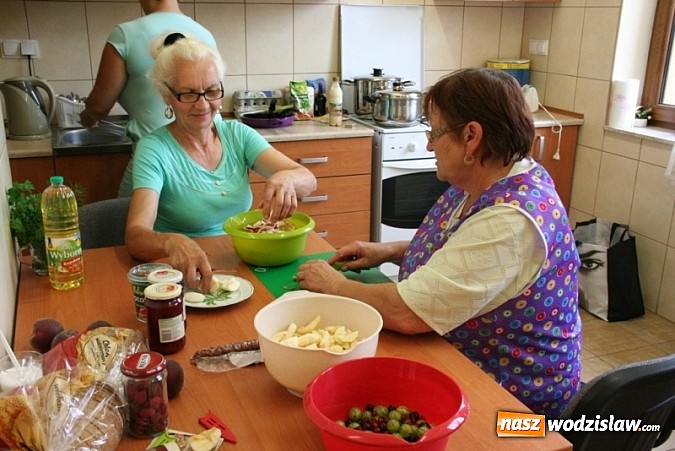 Zdjęcie w galerii na portalu naszwodzislaw.com: Warsztaty kulinarne w Świetlicy Wiejskiej w Osinach wiadomości z regionu