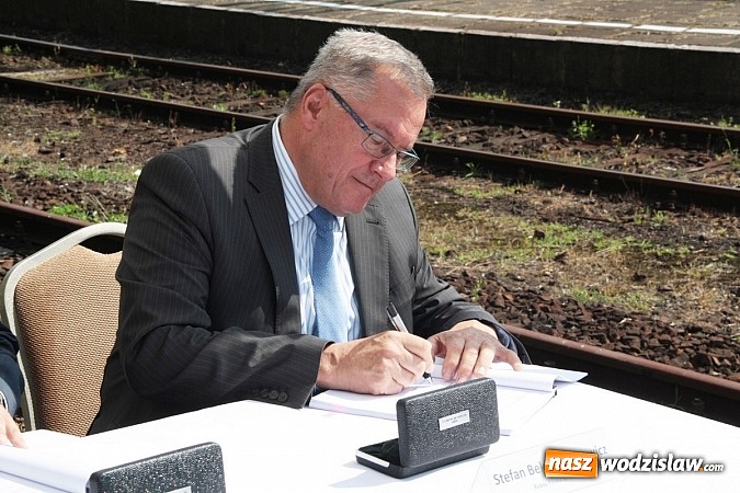 Zdjęcie w galerii na portalu naszwodzislaw.com: Już w przyszłym roku będzie można w 40 minut dojechać z Rybnika do Chałupek wiadomości z regionu