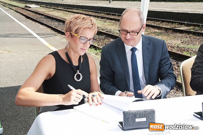 Zdjęcie w galerii na portalu naszwodzislaw.com: Już w przyszłym roku będzie można w 40 minut dojechać z Rybnika do Chałupek wiadomości z regionu