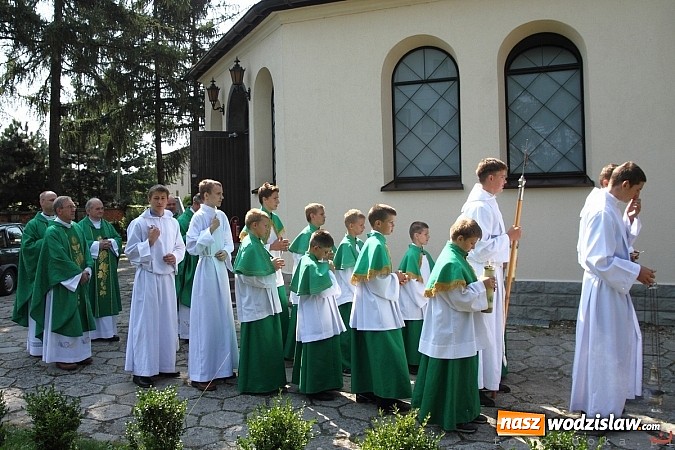 Zdjęcie w galerii na portalu naszwodzislaw.com: Parafia w Pogrzebieniu ma nowego proboszcza wiadomości z regionu