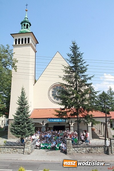 Zdjęcie w galerii na portalu naszwodzislaw.com: Parafia w Pogrzebieniu ma nowego proboszcza wiadomości z regionu