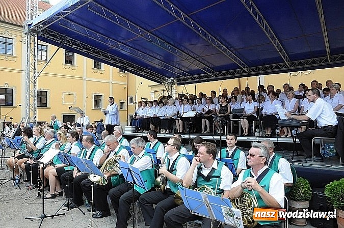 Zdjęcie w galerii na portalu naszwodzislaw.com: Metropolitarny odpust WNMP w Rudach wiadomości z regionu