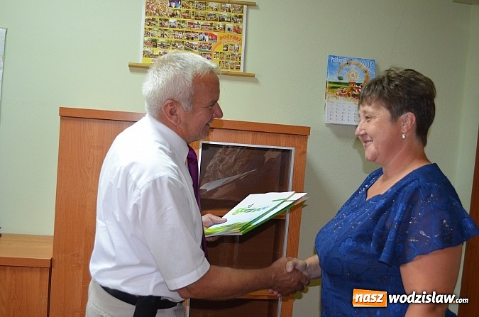Zdjęcie w galerii na portalu naszwodzislaw.com: Nominacje dla starostów dożynek gminnych - wręczone wiadomości z regionu