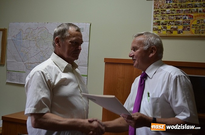 Zdjęcie w galerii na portalu naszwodzislaw.com: Nominacje dla starostów dożynek gminnych - wręczone wiadomości z regionu
