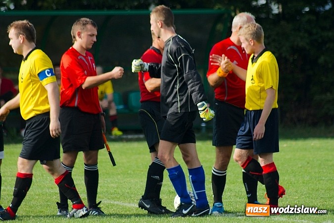 Zdjęcie w galerii na portalu naszwodzislaw.com: B klasa: Naprzód wrócił z Raciborza bez punktów. Wicher Płonia górą wiadomości z regionu