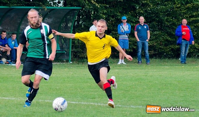 Zdjęcie w galerii na portalu naszwodzislaw.com: B klasa: Naprzód wrócił z Raciborza bez punktów. Wicher Płonia górą wiadomości z regionu