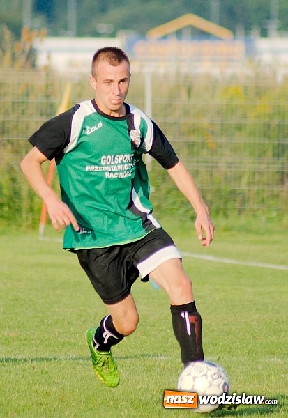 Zdjęcie w galerii na portalu naszwodzislaw.com: B klasa: Naprzód wrócił z Raciborza bez punktów. Wicher Płonia górą wiadomości z regionu