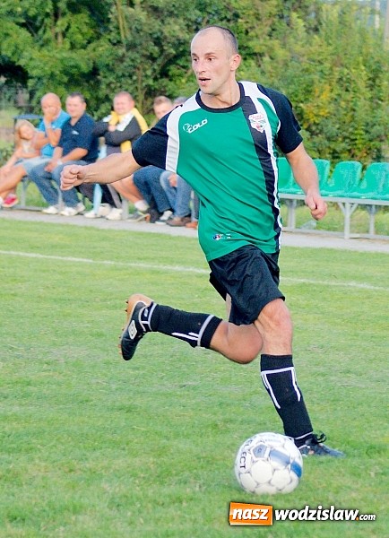 Zdjęcie w galerii na portalu naszwodzislaw.com: B klasa: Naprzód wrócił z Raciborza bez punktów. Wicher Płonia górą wiadomości z regionu