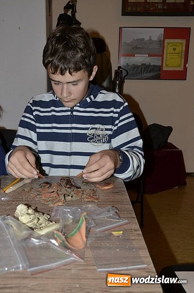 Zdjęcie w galerii na portalu naszwodzislaw.com: Młodzi archeolodzy i ich znaleziska  wiadomości z regionu