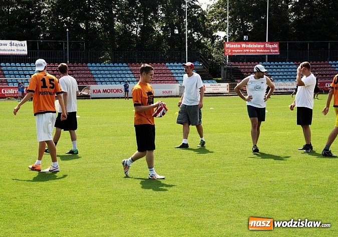 Zdjęcie w galerii na portalu naszwodzislaw.com: Ultimate frisbee na kilka godzin zawładnęło Wodzisławiem!  wiadomości z regionu