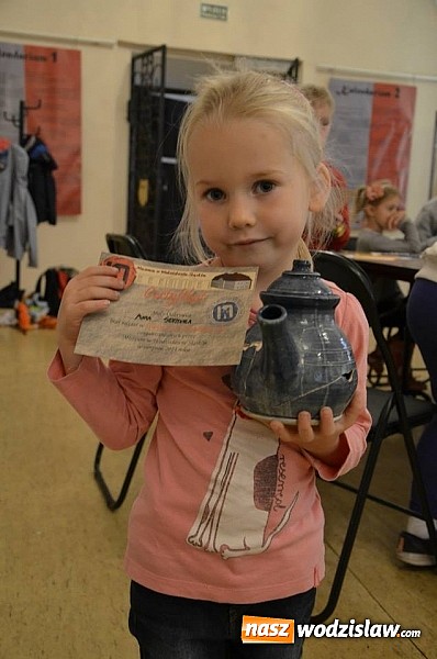 Zdjęcie w galerii na portalu naszwodzislaw.com: Trzecia odsłona muzealnych warsztatów archeologicznych wiadomości z regionu