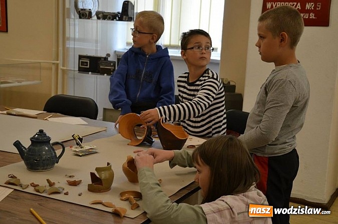 Zdjęcie w galerii na portalu naszwodzislaw.com: Trzecia odsłona muzealnych warsztatów archeologicznych wiadomości z regionu