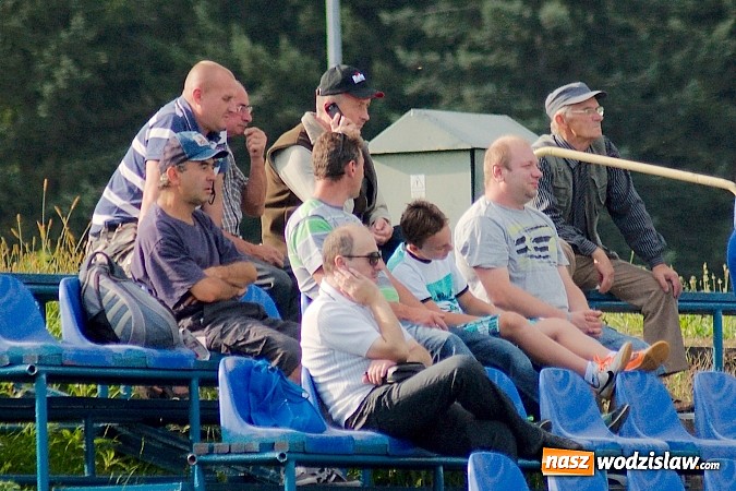 Zdjęcie w galerii na portalu naszwodzislaw.com: Osłabiony Rogów zdobył punkt w Raciborzu. Kuriozalna pomyłka sędziego wiadomości z regionu