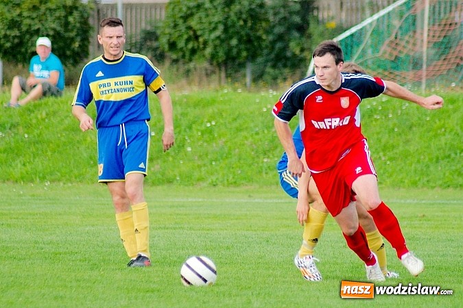 Zdjęcie w galerii na portalu naszwodzislaw.com: Osłabiony Rogów zdobył punkt w Raciborzu. Kuriozalna pomyłka sędziego wiadomości z regionu