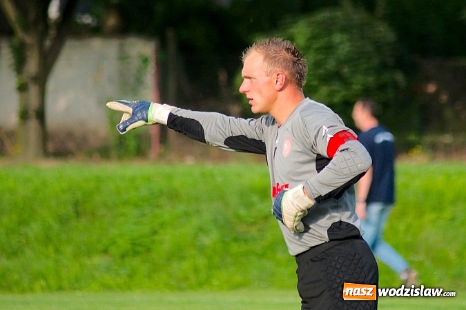 Zdjęcie w galerii na portalu naszwodzislaw.com: Osłabiony Rogów zdobył punkt w Raciborzu. Kuriozalna pomyłka sędziego wiadomości z regionu