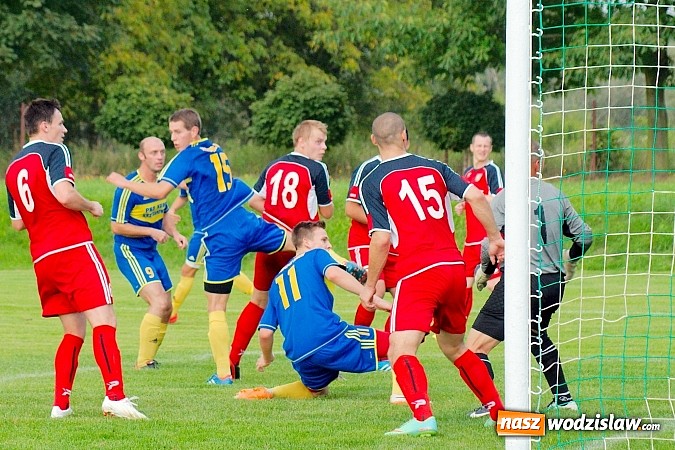 Zdjęcie w galerii na portalu naszwodzislaw.com: Osłabiony Rogów zdobył punkt w Raciborzu. Kuriozalna pomyłka sędziego wiadomości z regionu