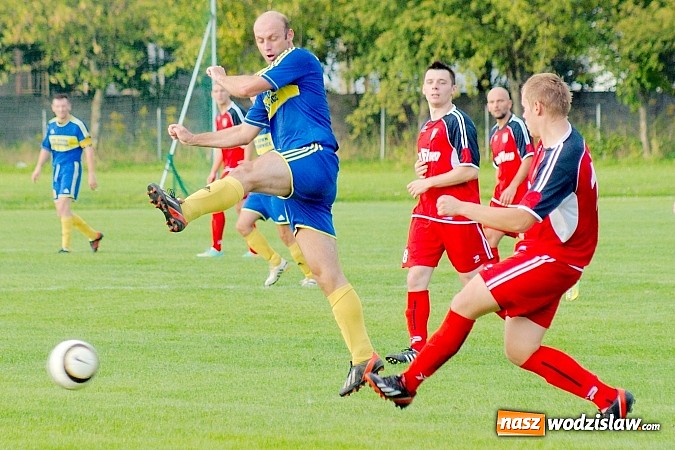 Zdjęcie w galerii na portalu naszwodzislaw.com: Osłabiony Rogów zdobył punkt w Raciborzu. Kuriozalna pomyłka sędziego wiadomości z regionu