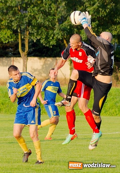 Zdjęcie w galerii na portalu naszwodzislaw.com: Osłabiony Rogów zdobył punkt w Raciborzu. Kuriozalna pomyłka sędziego wiadomości z regionu