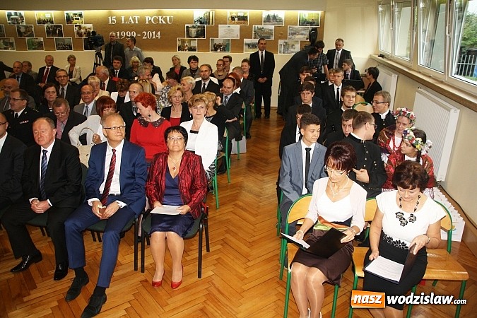 Zdjęcie w galerii na portalu naszwodzislaw.com: Rok Szkolny 2014/2015 oficjalnie rozpoczęty  wiadomości z regionu
