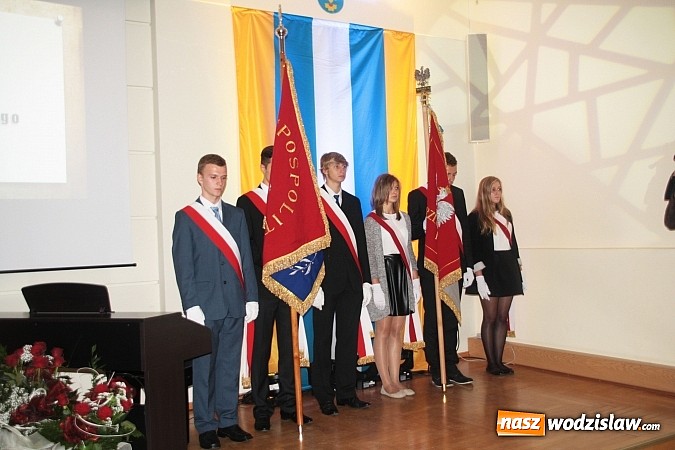Zdjęcie w galerii na portalu naszwodzislaw.com: Rok Szkolny 2014/2015 oficjalnie rozpoczęty  wiadomości z regionu