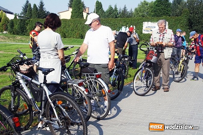 Zdjęcie w galerii na portalu naszwodzislaw.com: Wyruszył VI Międzygminny Rajd Rowerowy Morawskich Wrót wiadomości z regionu
