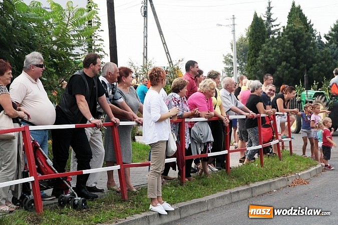 Zdjęcie w galerii na portalu naszwodzislaw.com: W Radlinie dziękują dziś za plony wiadomości z regionu