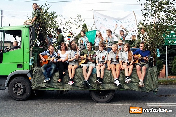 Zdjęcie w galerii na portalu naszwodzislaw.com: W Radlinie dziękują dziś za plony wiadomości z regionu