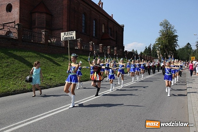Zdjęcie w galerii na portalu naszwodzislaw.com: Potężny korowód dożynkowy w Lubomi! wiadomości z regionu