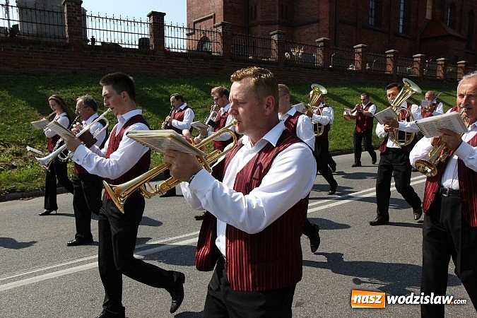 Zdjęcie w galerii na portalu naszwodzislaw.com: Potężny korowód dożynkowy w Lubomi! wiadomości z regionu