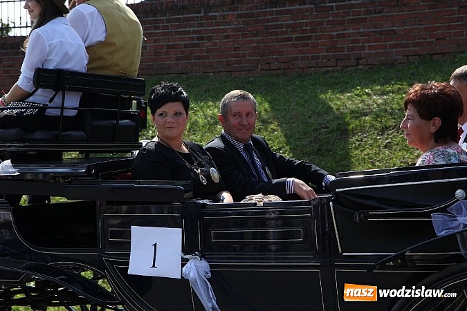 Zdjęcie w galerii na portalu naszwodzislaw.com: Potężny korowód dożynkowy w Lubomi! wiadomości z regionu